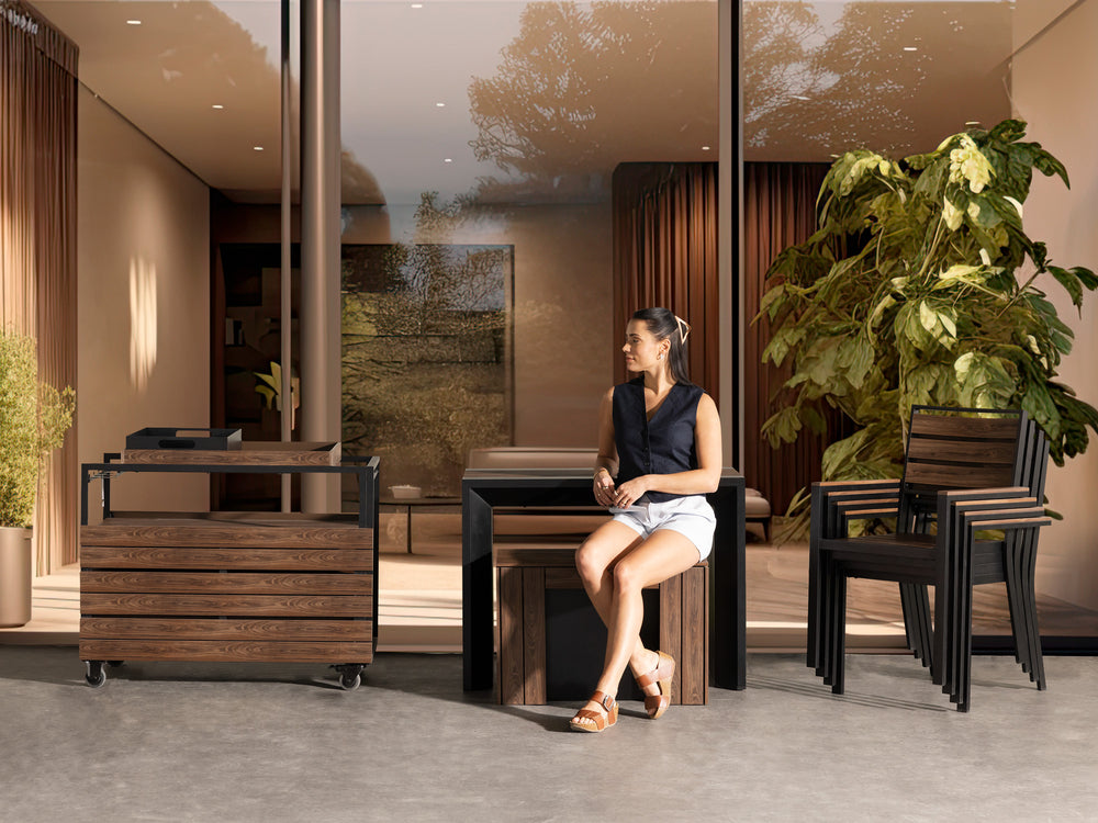 Dark Walnut Black Frame::Gallery